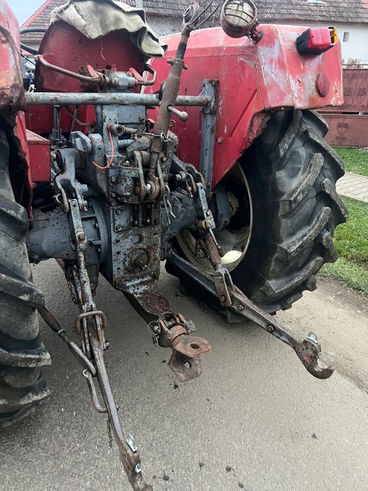 Tractor Steyr 650 50 cp recent adus