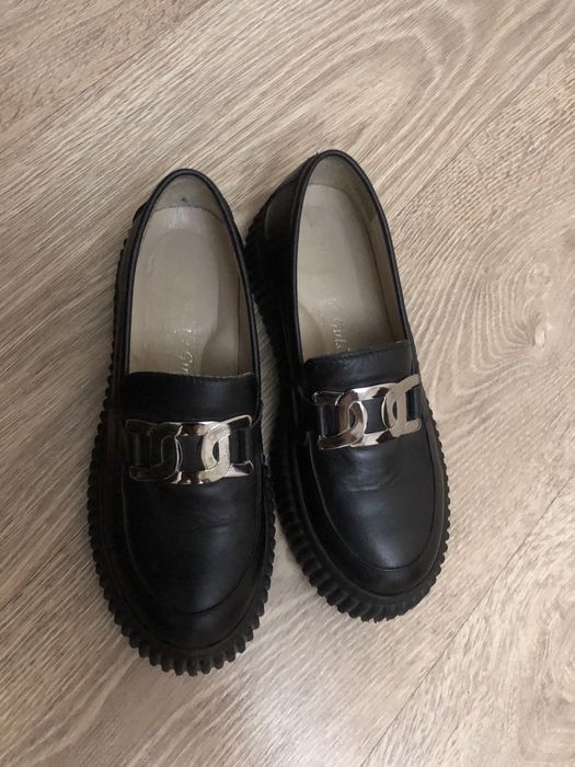 Продам обувь