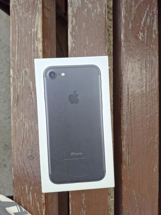 Продам айфон 7 128гб