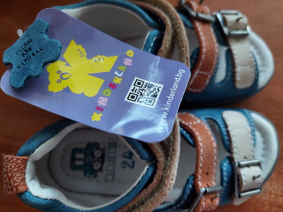 Нови сандали DD step