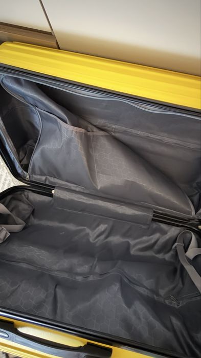 Чемодан большой