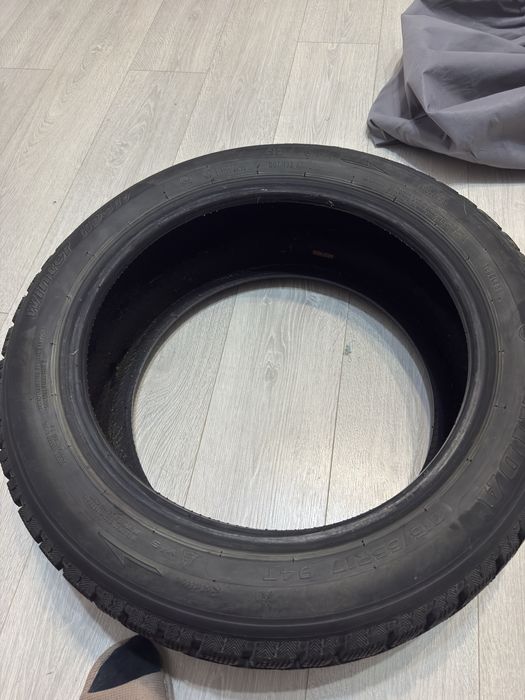 Зимние шины 215/55/R17 липучка