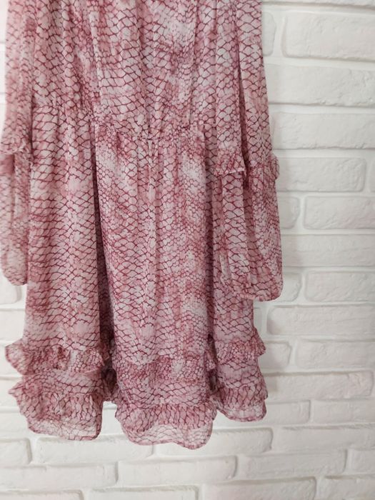 Продавам елегантни рокли