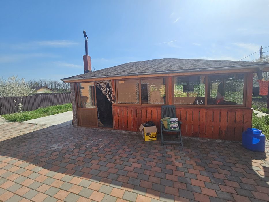 Casa noua de vanzare