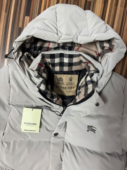 Vând geaca noua de bărbați Burberry