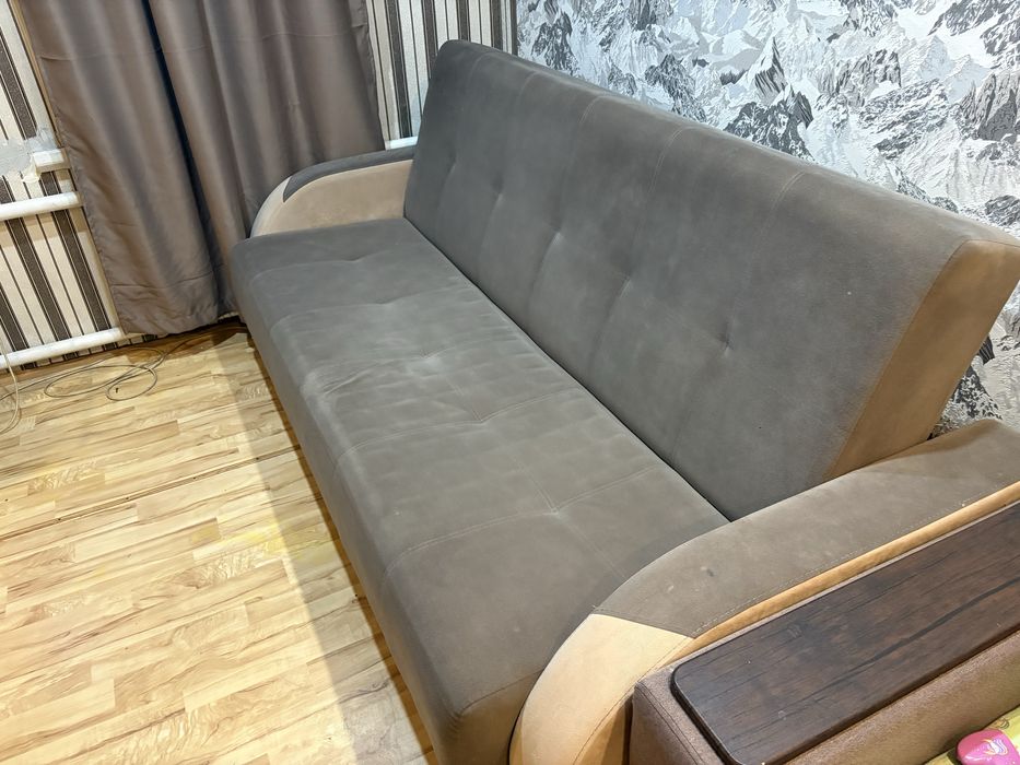 Продам диван в хорошем состоянии