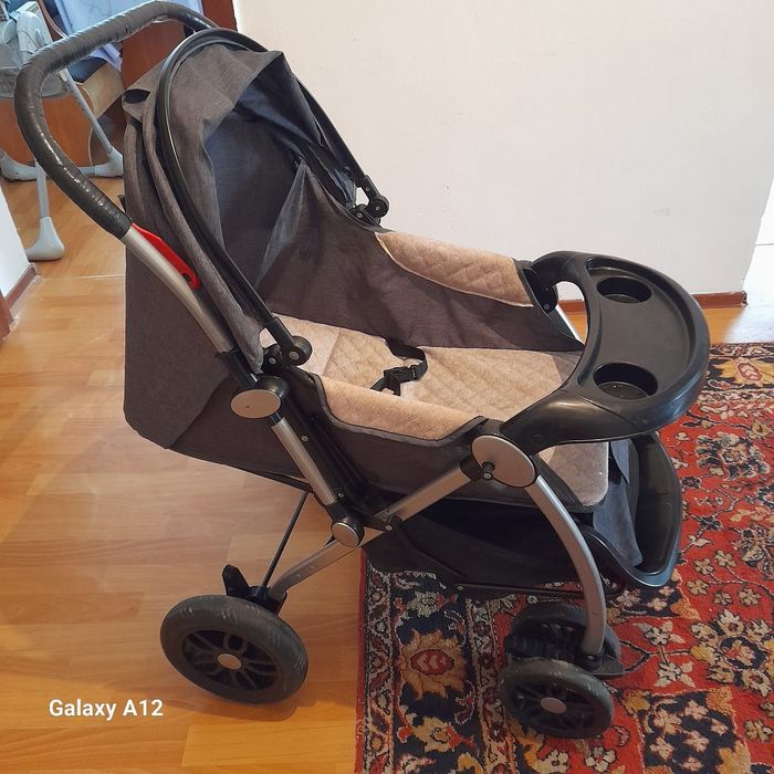 Продам детскую коляску