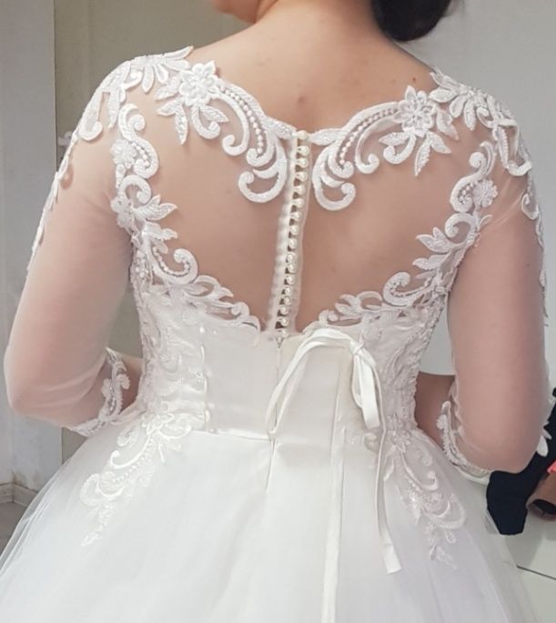 Rochie mireasă +voal+crinoline