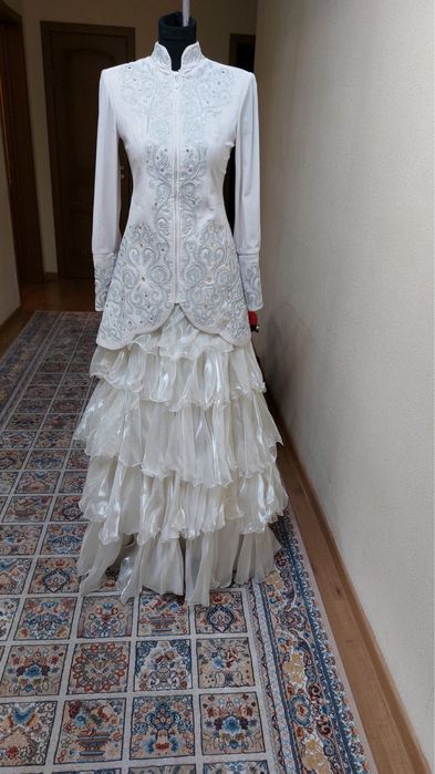 Казахская национальная одежда.