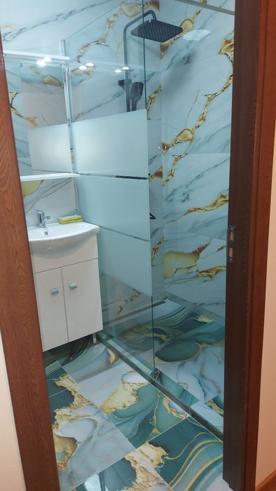 Închiriez garsoniera