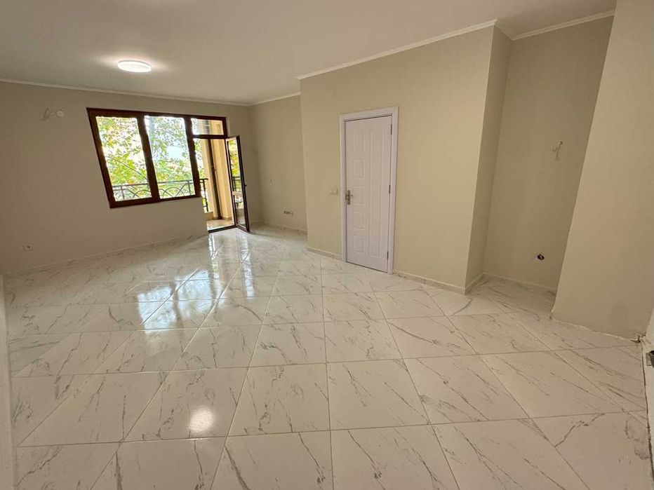 Продава се Двустаен апартамент в Търговище, Изток 1 - 67 кв.м за 792 €/кв.м - Снимка #1