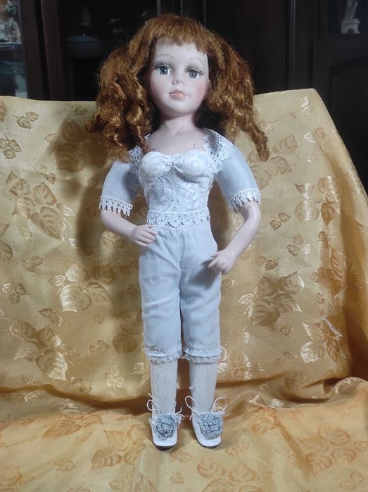 Фарфоровая кукла невесточка