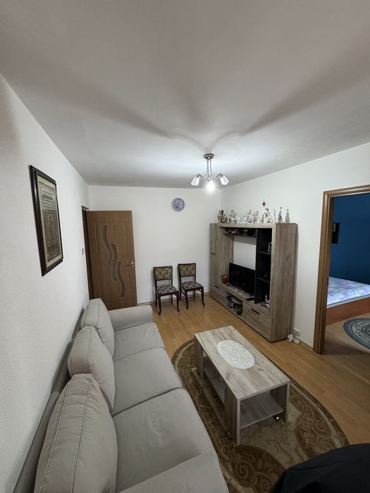 Vand Apartament 2 camere