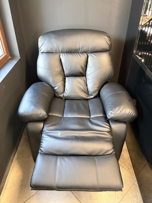 Кожен стол за педикюр