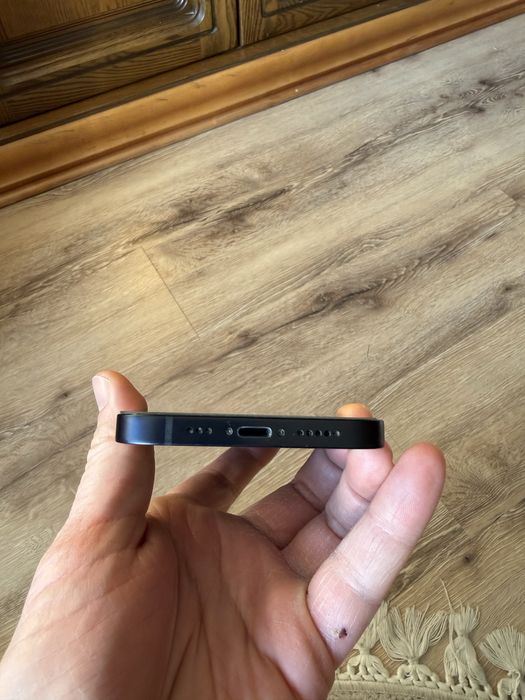 Iphone 12 64gb отличен !!