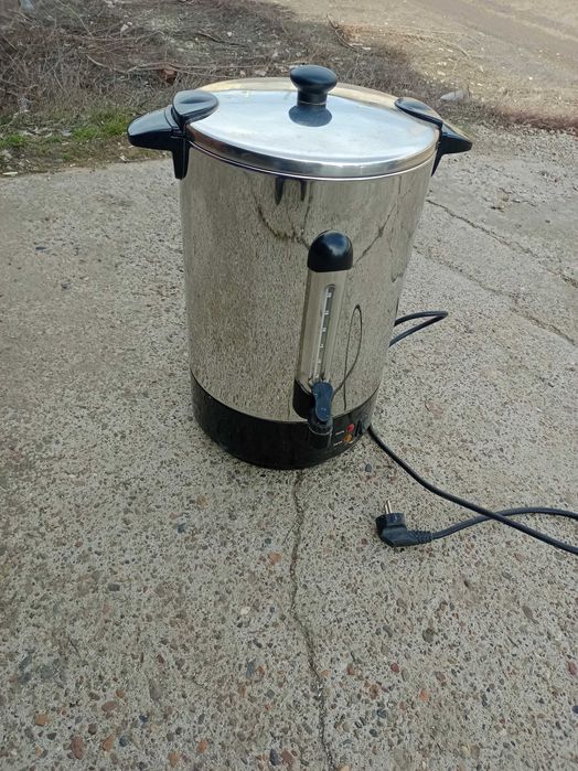 Продам термопот на 30л адрес 6 мкр