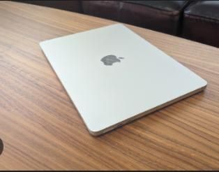 Macbook m4 air sotiladi