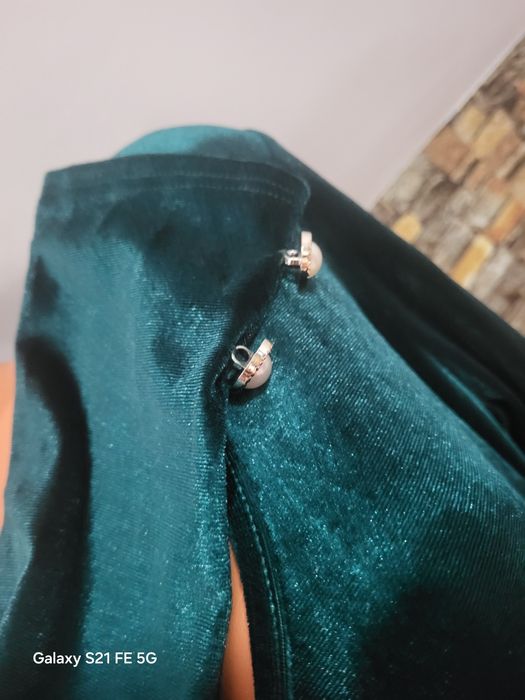 Vând Rochiță Dama