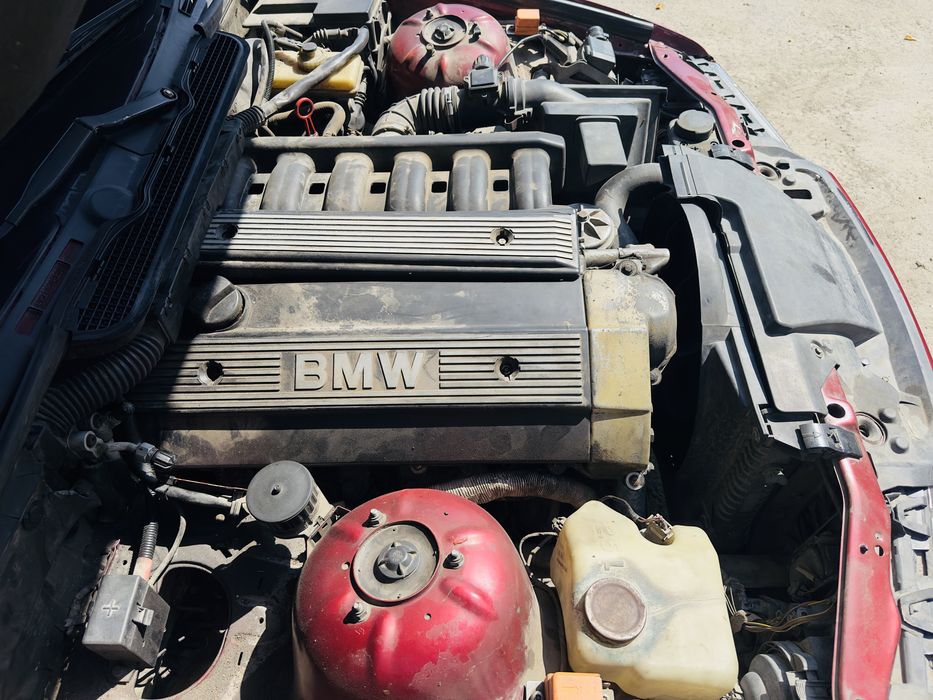Продам BMW e36 2литра строкер