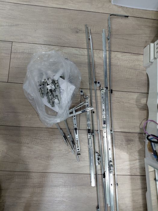 Продам комплектующие пластиковых окон