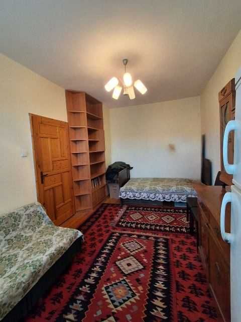 Продава се Тристаен апартамент в Търговище, Център - 85 кв.м за 642 €/кв.м - Снимка #5