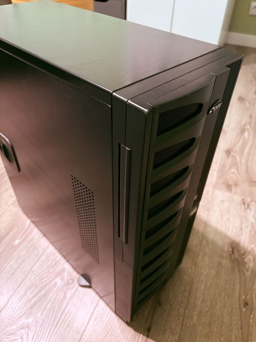 PC / Unit desktop - i5-2400 / 8GB RAM HyperX / GTX 960 2GB / Sursa Segotep 500W
