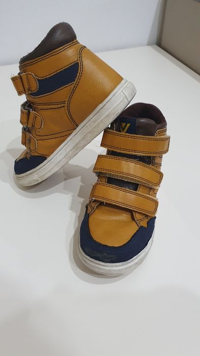 Vand ghete marime 28.