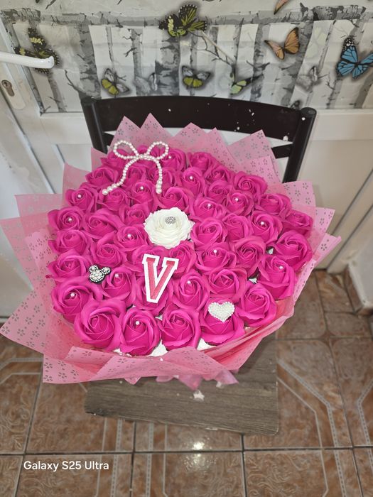 Buchet trandafiri din săpun roz