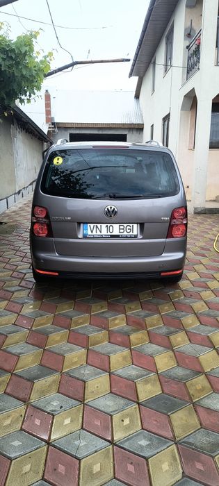 VOLKSWAGEN Touran 0 — imagine 3