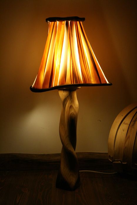 Уникални Арт дървени лампи