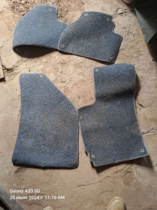 Коврики на Делику комплект