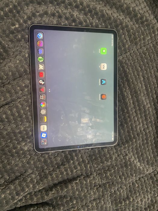 Ipad pro 2022 11’ m2 ,