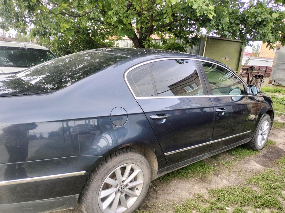 Машина Фольксваген B6