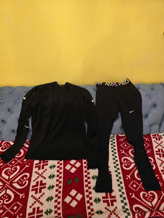 Compleu bluza cu mânecă lunga si pantalon lung Nike