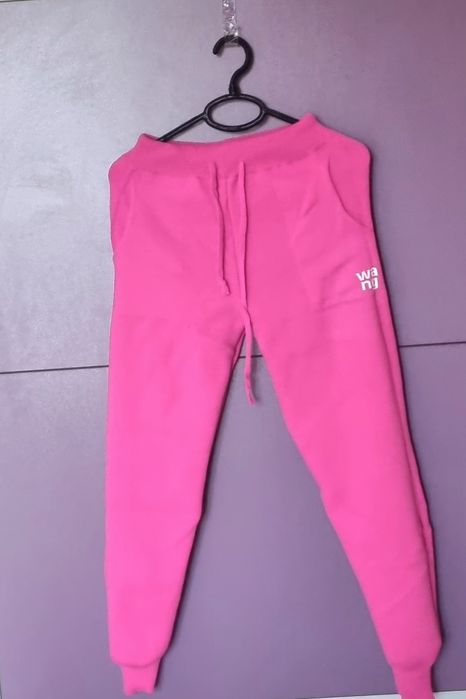 Дамски спортен екип