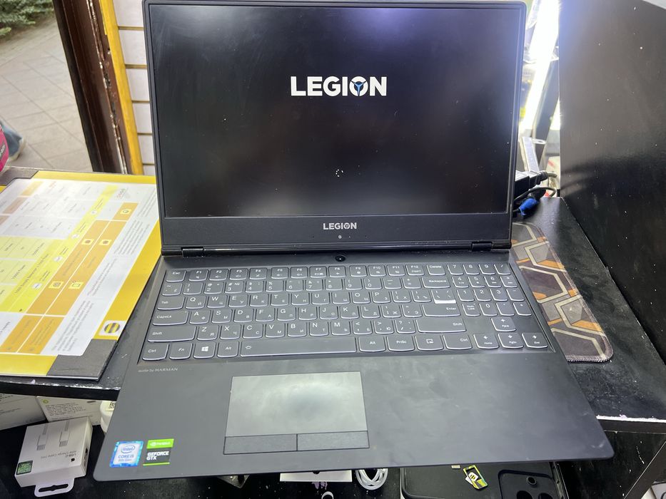 Lenova legion y530