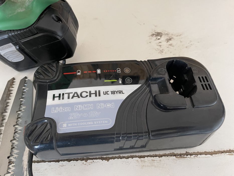 Fierastrau Hitachi