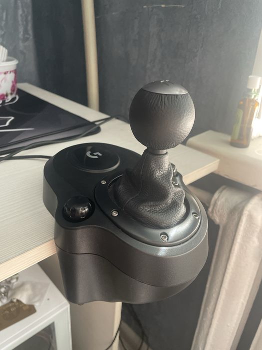 Руль Logitech g923