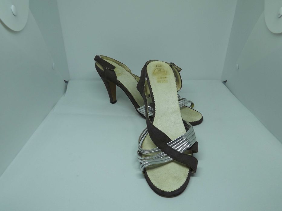 Босоножки женские