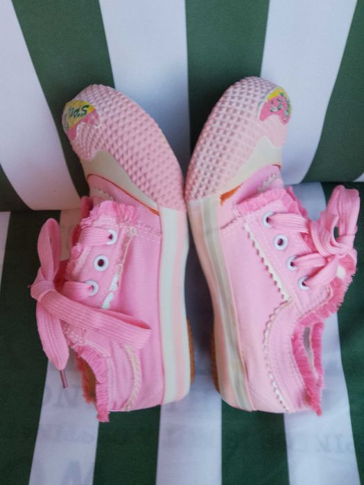 Детски обувки без забележки