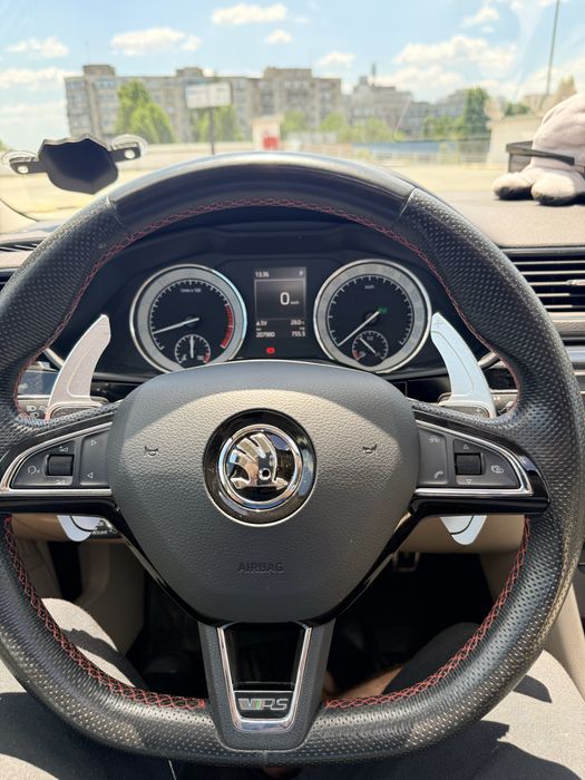Skoda Superb 2016 L&K