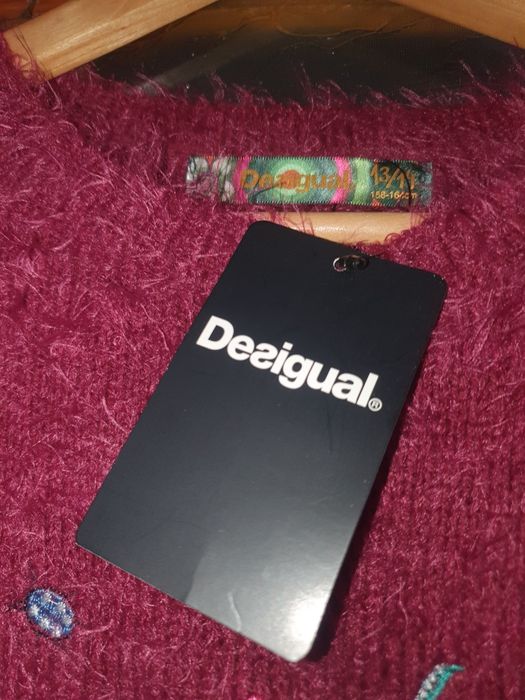 Desigual nou cu eticheta