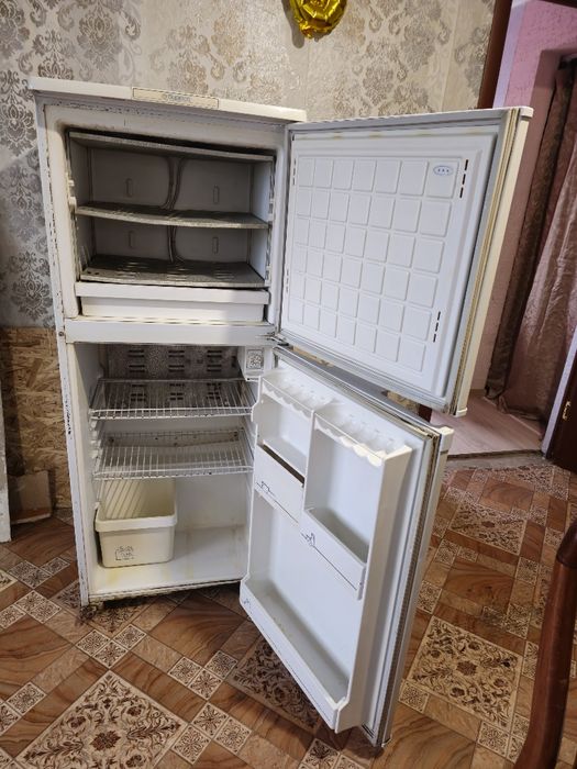 Продаю холодильник Бирюса