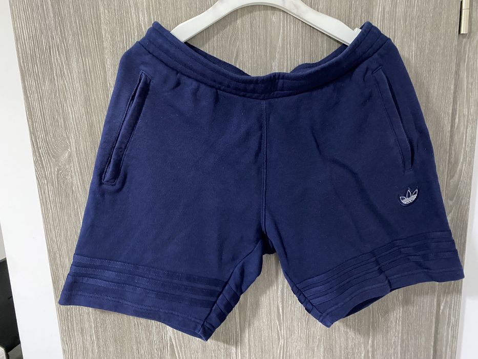 Pantaloni Impecabili