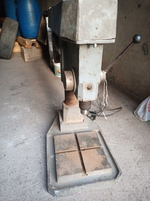 Настолна бормашина