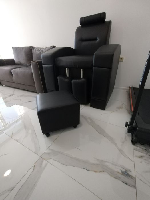 Стол за педикюр + табуретка