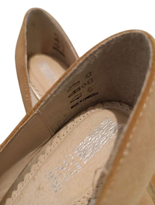 Елегантни обувки на Cristhelen B