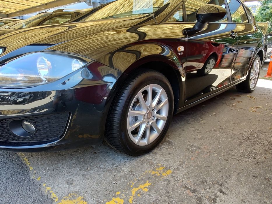 Seat leon  2012 euro5 km 110000 real,navi,germania