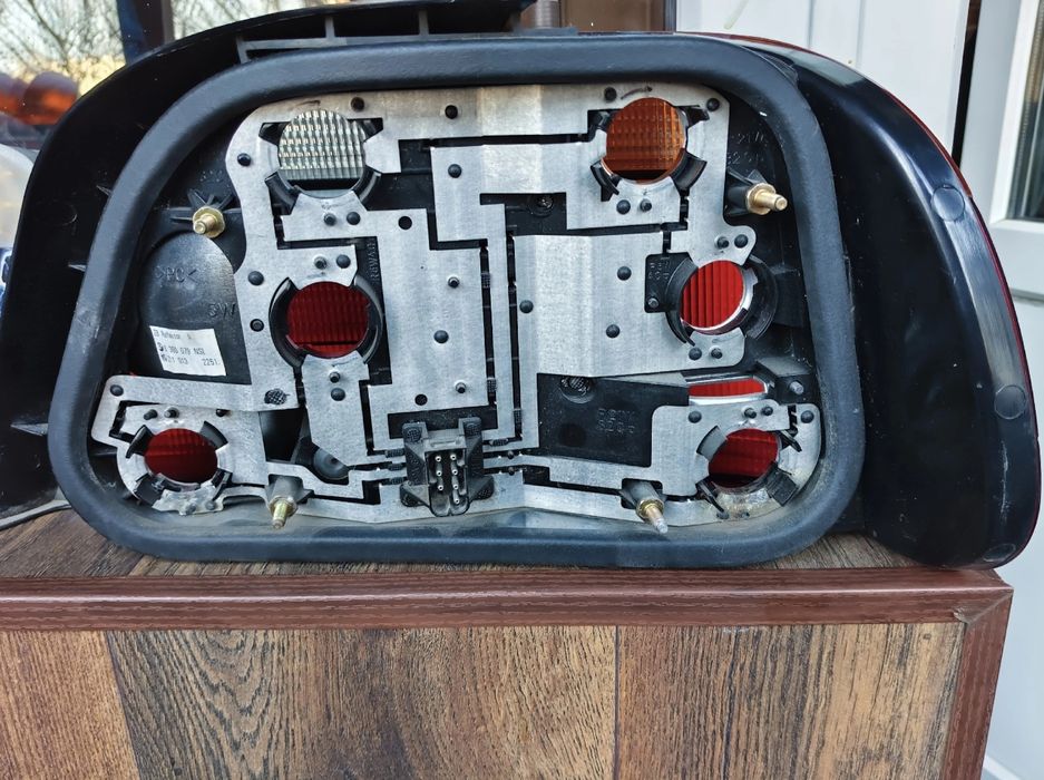Фонари на BMW E38 дорест.