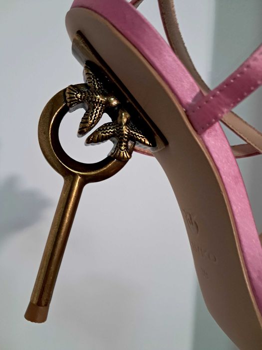 Sandale Pinko nou in cutie nr.39